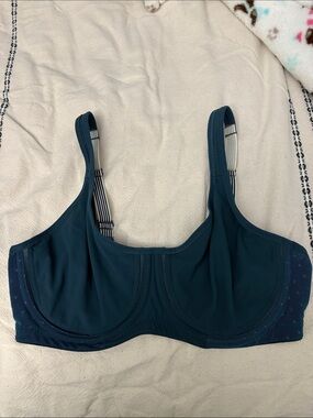 Lululemon bra